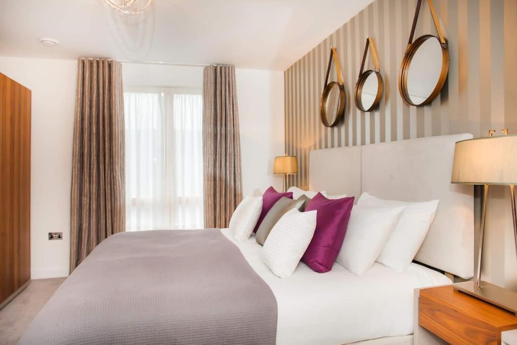 Stylish And Central Two Bedroom & Two Bathroom Apartment With Free Parking Exterior photo